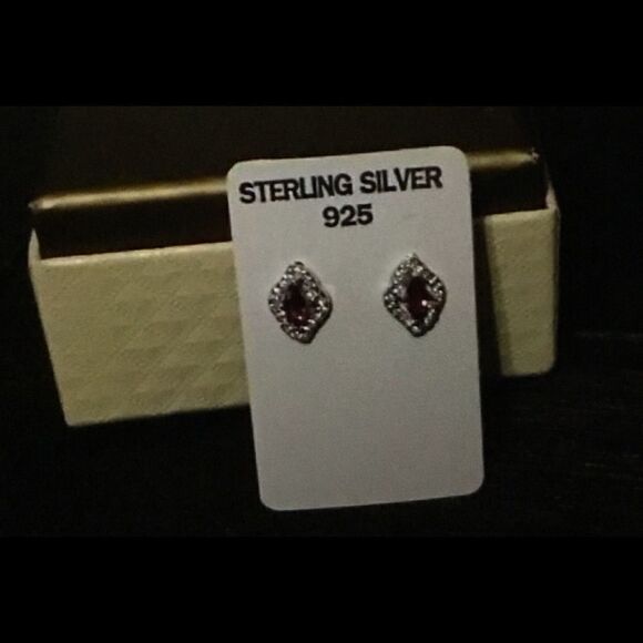 2 Ct. Abstract Marquise Lab Ruby Stud Earrings New - Picture 2 of 2